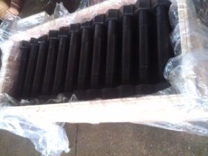 ASTM A320 L7 Stud bolts and 2Nut