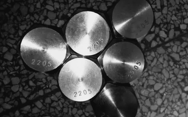 DUPLEX 2205 Bolts